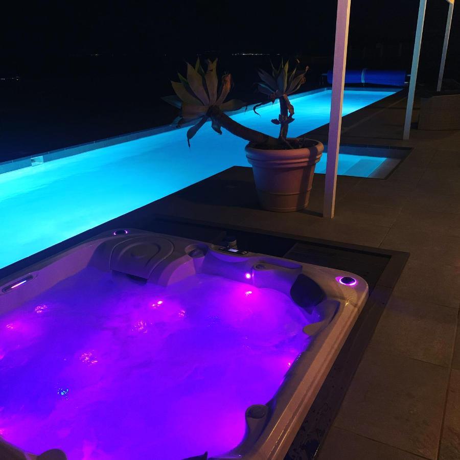 Casa Conil With A Private 25 Meter Heated Pool Vila Exterior foto