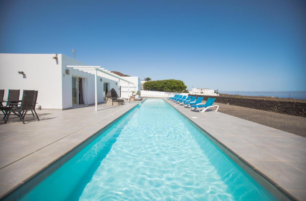 Casa Conil With A Private 25 Meter Heated Pool Vila Exterior foto